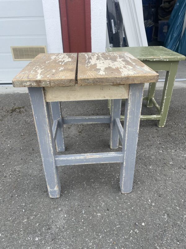 Rustik pall - sängbord - sidobord- vintage blå